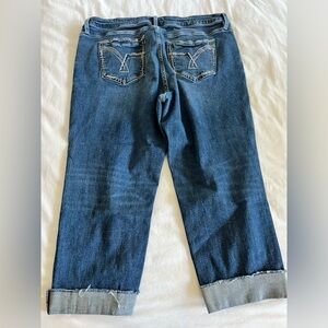 Vigoss Heritage mid-rise capri jeans